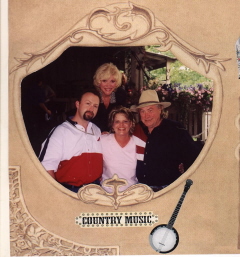 dollywood1resized.jpg